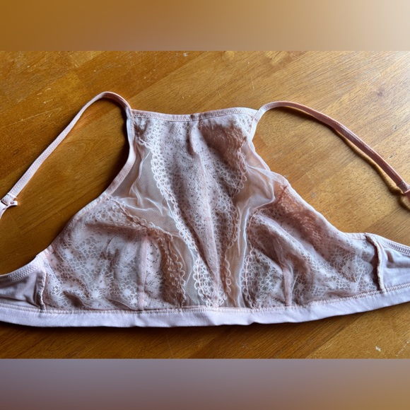 NWT’s Victorias Secret Bralette - Picture 5 of 5